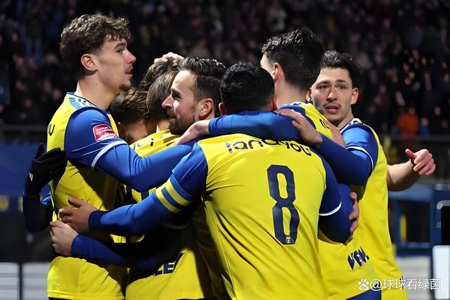 包含多特蒙德遭遇连败，危机四伏难有起色的词条