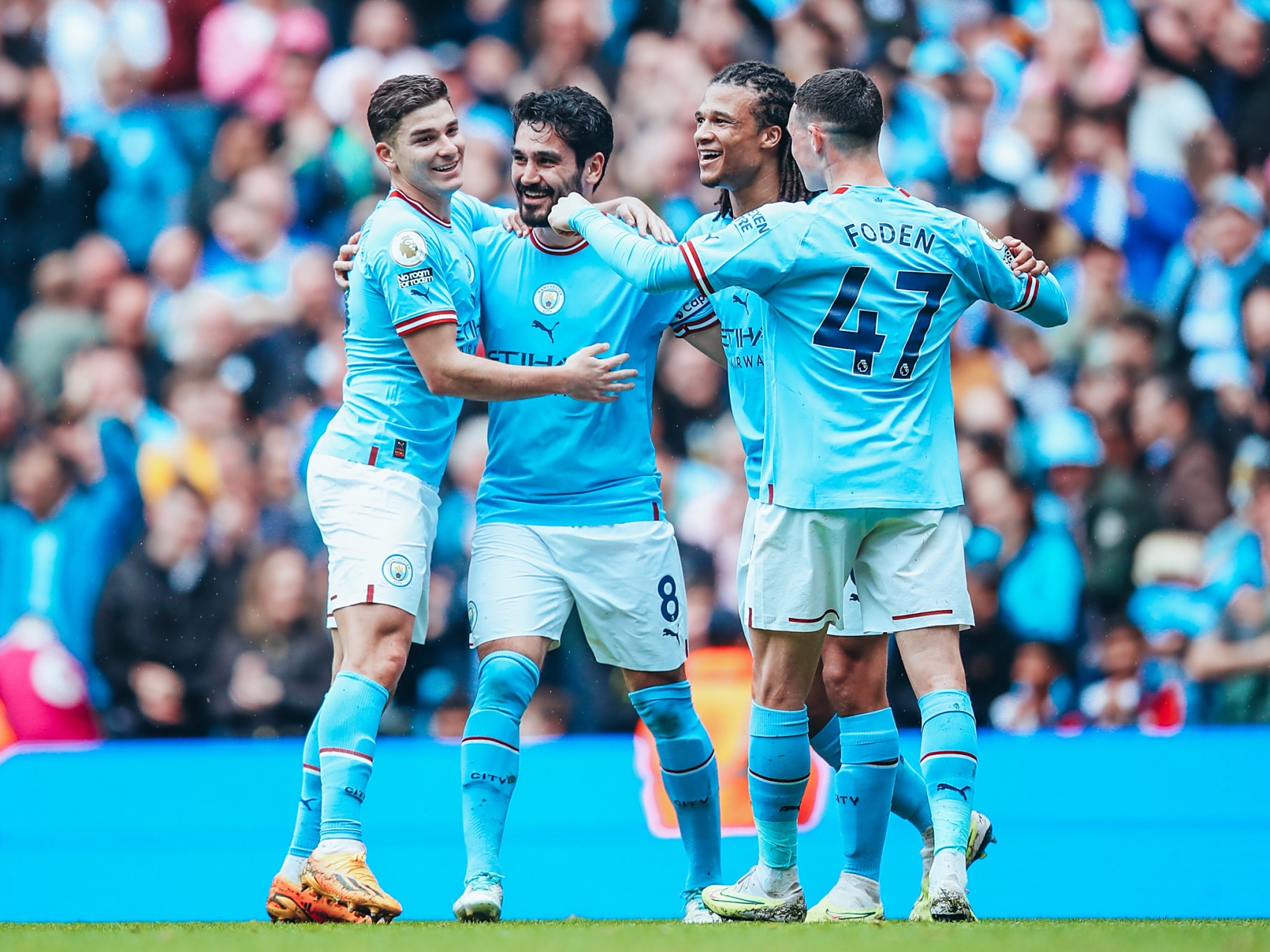 关于利兹联迎战曼城,双方实力几何?的信息 关于利兹联迎战曼城,双方实力几何?的信息