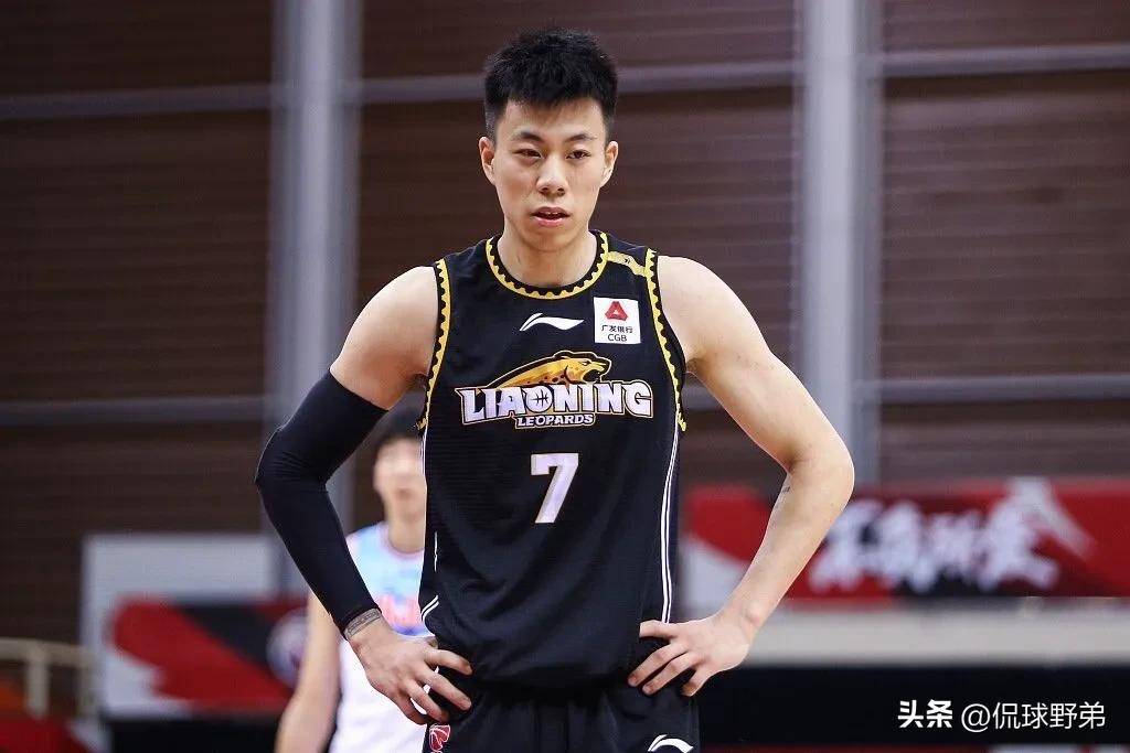 关于勇士险胜猛龙，张镇麟状态火热的信息