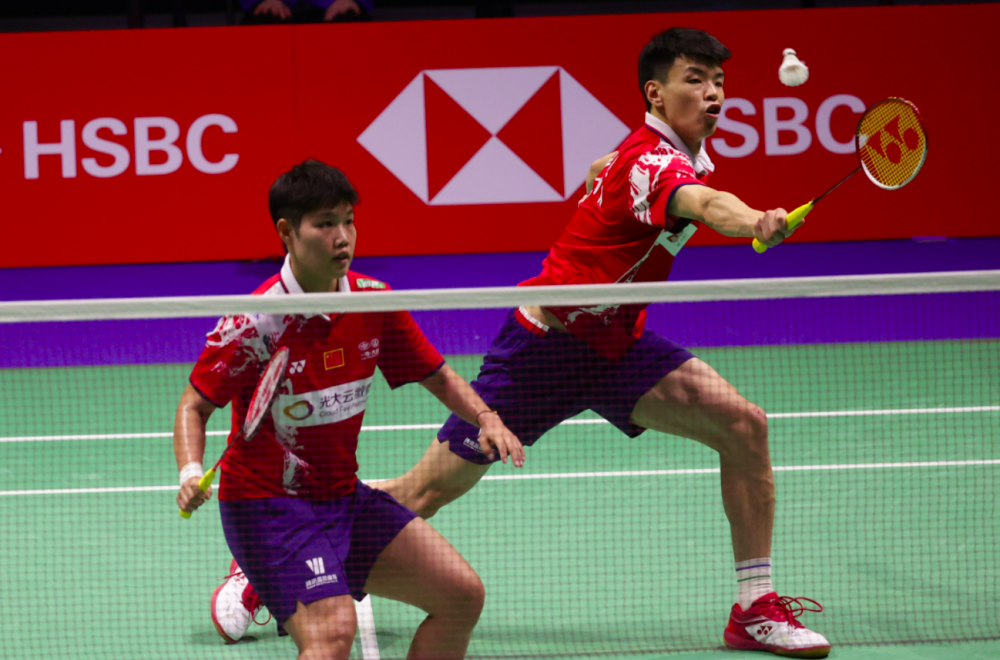 包含丹麦队险胜日本队，黄鸭组合关键制胜的词条