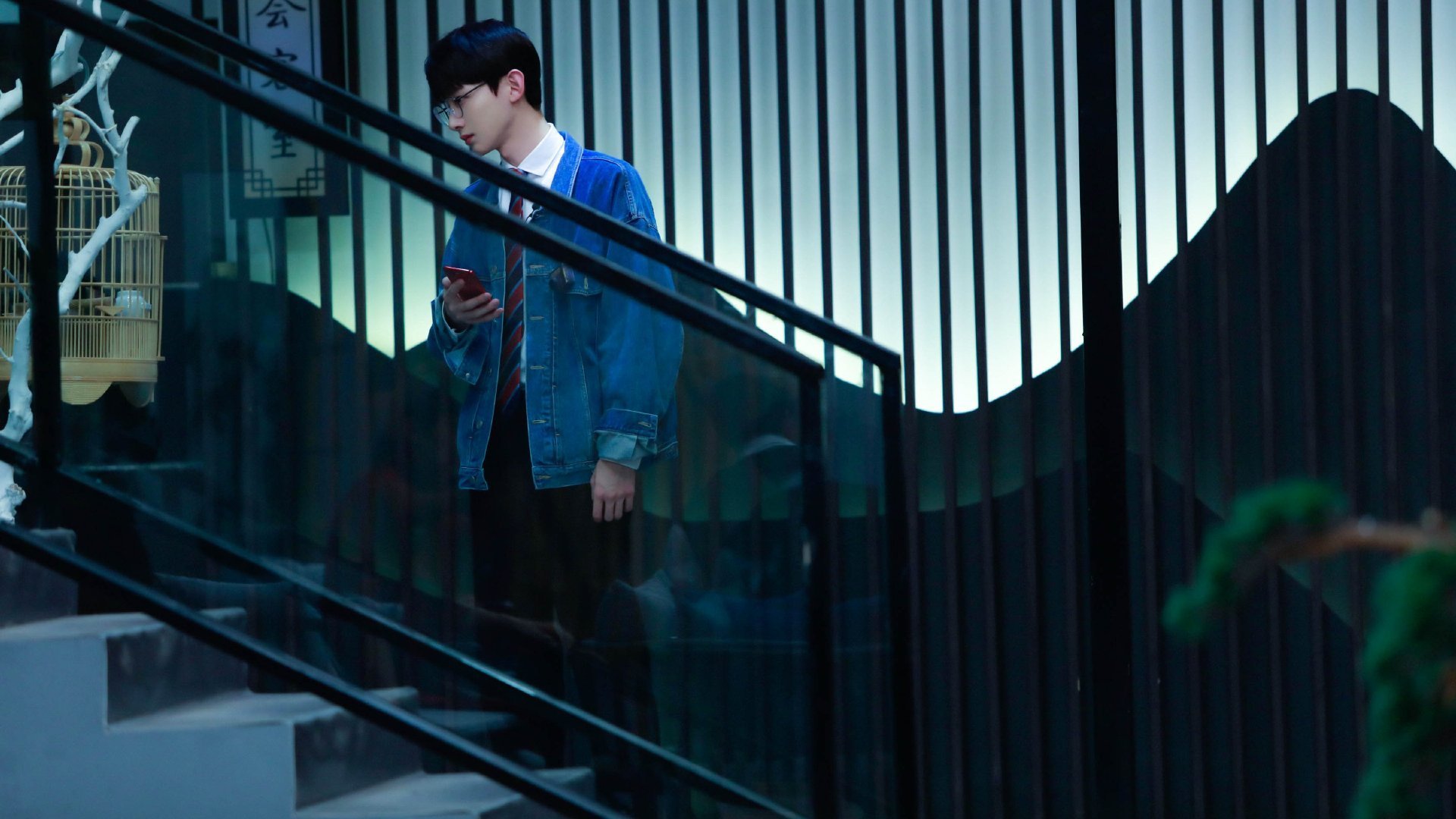 跨越太平洋的绝杀，库里孤胆英雄，灰熊险胜广东