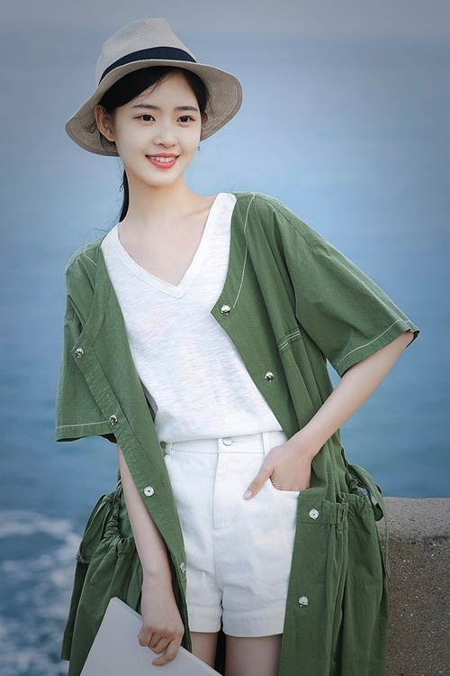 雷火电竞中国-绿茵烽火双线燃，德甲争冠终局悬念与哥斯达黎加的跨越晋级