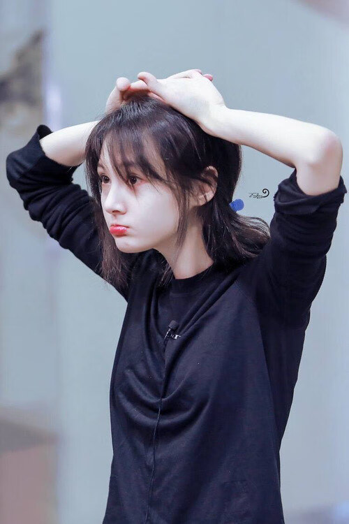 唯一性的悖论，当足球消失于篮球的史诗边缘